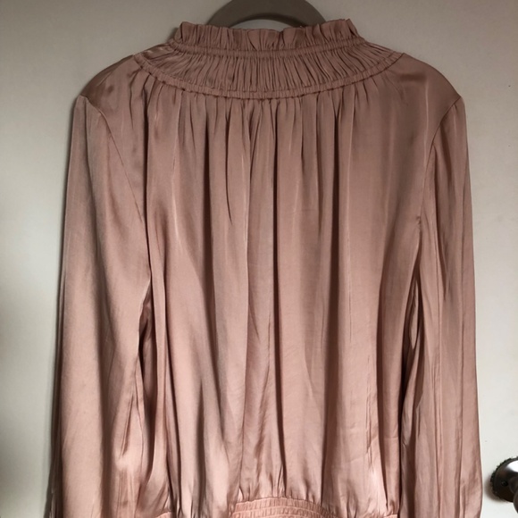 Chicos Long Sleeve Shirred Bomber Jacket Size 1, (M) NWT - Picture 3 of 3